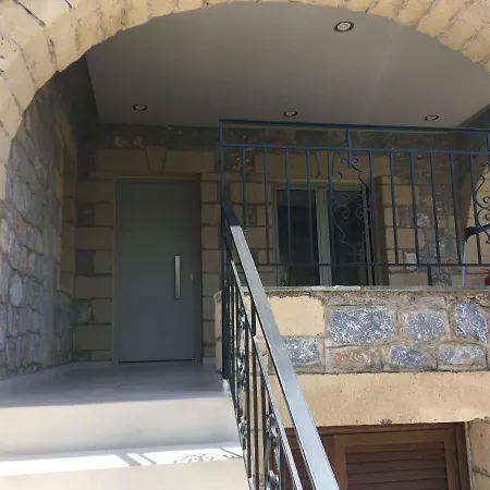 το πετρινο / The Petrino * Sztúpa