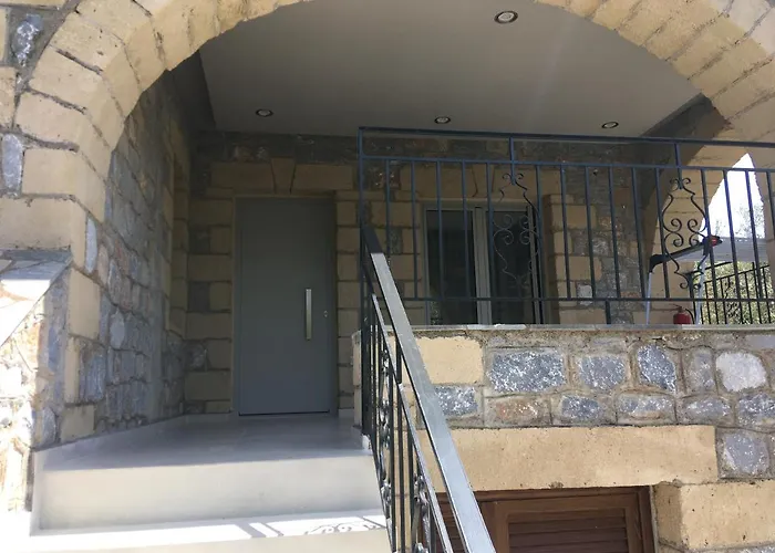 το πετρινο / The Petrino * Sztúpa