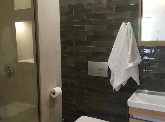 το πετρινο / The Petrino * Sztúpa